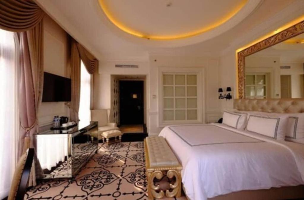 Lafayette Boutique Hotel Kejayan Ngoại thất bức ảnh