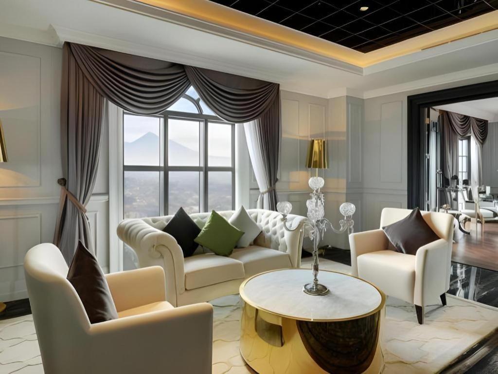 Lafayette Boutique Hotel Kejayan Ngoại thất bức ảnh