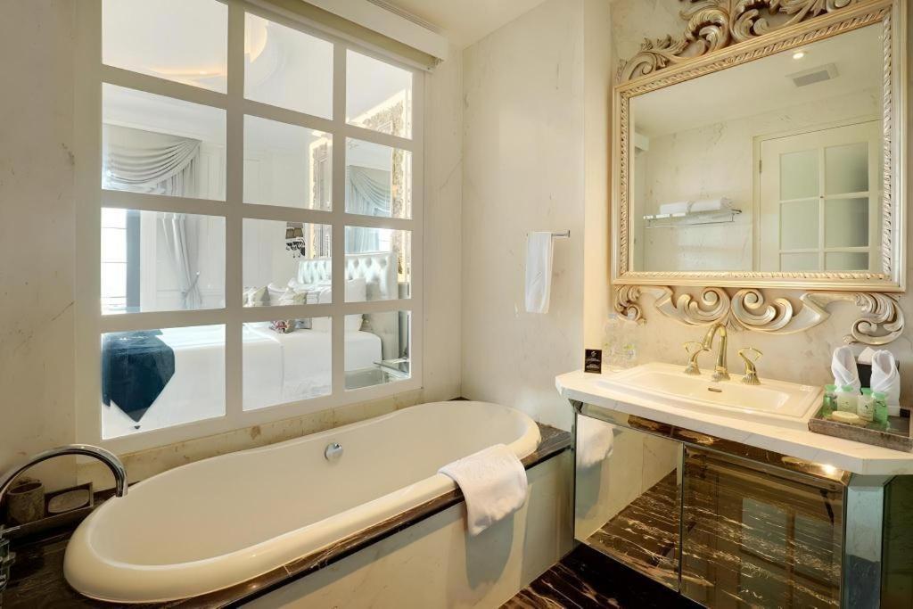 Lafayette Boutique Hotel Kejayan Ngoại thất bức ảnh