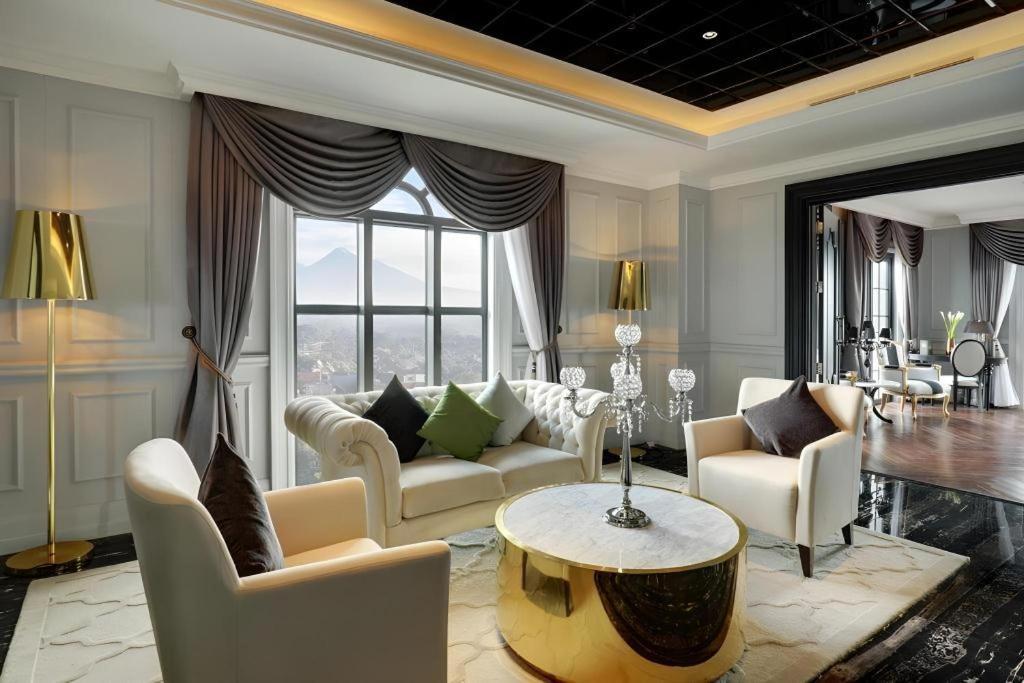 Lafayette Boutique Hotel Kejayan Ngoại thất bức ảnh