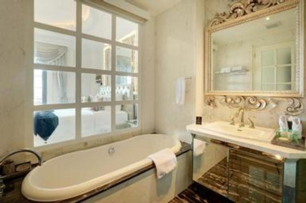 Lafayette Boutique Hotel Kejayan Ngoại thất bức ảnh